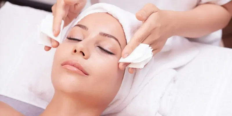 Cách điều trị nám mảng và bảng giá dịch vụ mới nhất hiện nay 7 Chăm sóc da chuyên sâu tại spa