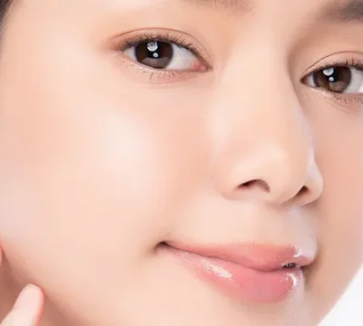 Cập nhập giá tiêm căng bóng da mặt 2025